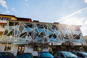 Отель Net Hotel Pitesti  Питешти 